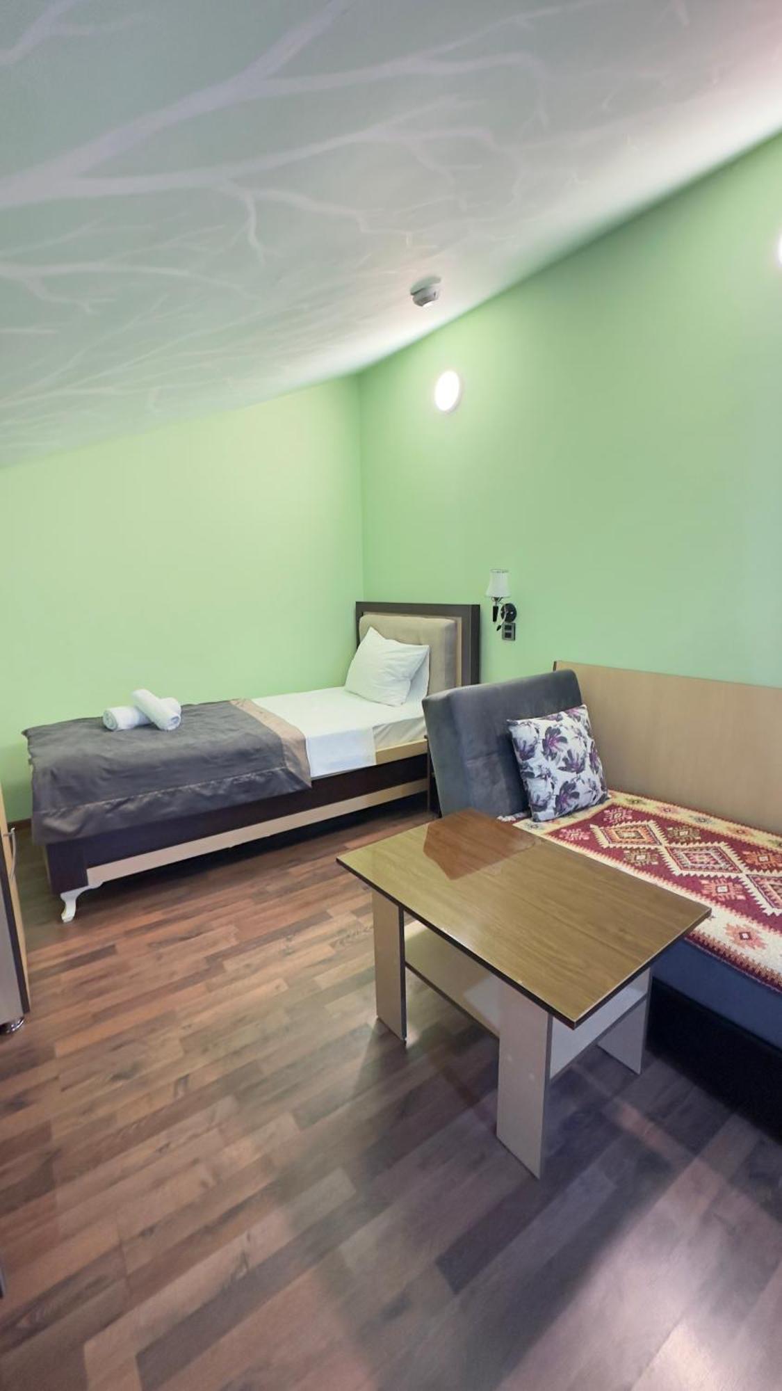 Yaffle Inn Shaki Boutique Hotel Шеки Экстерьер фото